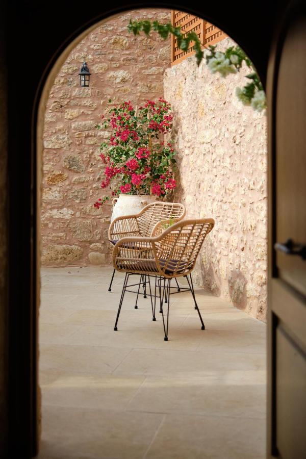Wild Violet Villa: An Old Vision Of Luxury Melidhónion エクステリア 写真